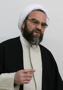 تندروها دلواپسند، چون آیت الله هاشمی، حاج حسن خمینی را علامه خواند