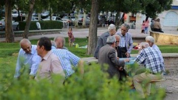 حداقل حقوق بازنشستگان ۶ میلیون و ۳۰۰ هزار تومان تعیین شد