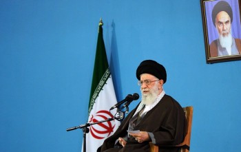 رهبر انقلاب: با "دزد دزد" گفتن، دزد از دزدی دست برنمی‌دارد