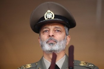 فرمانده ارتش: بعید است آمریکا جرات هدف قرار دادن ایران را داشته باشد