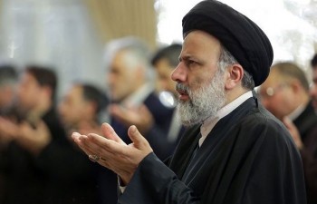 ابراهیم رئیسی انقلاب اسلامی را جلوه‌ عاشورا خواند