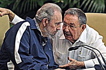 رائول کاسترو از قدرت کناره گیری می کند