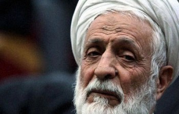 خطیب جمعه اصفهان: دانشگاه ها باید به دختران محجبه نمره بدهند