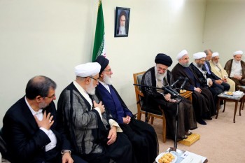رهبر انقلاب: مجمع تشخیص باید صد در صد انقلابی باقی بماند