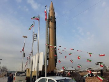 موشک بالستیک عماد 