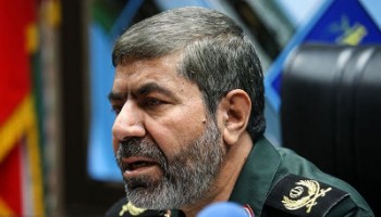 سپاه: زنان ایران با یک خانم معلوم الحال به چالش کشیده نمی شوند