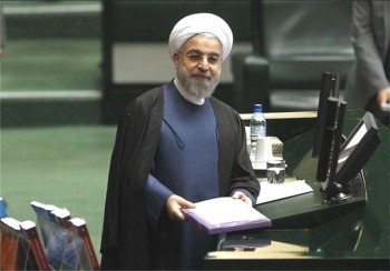 روحانی: مردم باید شفاف بدانند که کدام بنگاه ها مالیات نمی دهند