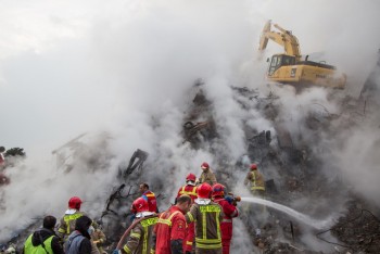 دو قطعه انسانی جدید در میان نخاله‌ها و آوارهای پلاسکو پیدا شد
