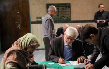 محمدرضا عارف: ایران مردمی‌ترین حکومت را دارد