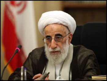 آیت الله احمد جنتی: سلامت انتخابات را تایید می کنم