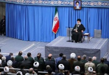 رهبر انقلاب: اقبال مردم به انتخابات آبروی نظام اسلامی است