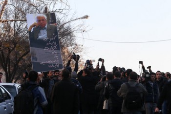 مردی که ارتباطات را با دانشگاه پیوند داد
