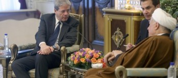 آیت الله هاشمی: هيچ قدرتي نمي‌تواند حق قانوني مردم ايران را سلب کند
