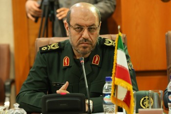 وزیر دفاع ایران: امکان داخلی ساخت هواپیمای جنگی را داریم