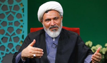 باید بخشی از فضای مجازی را زنانه‌سازی کنیم