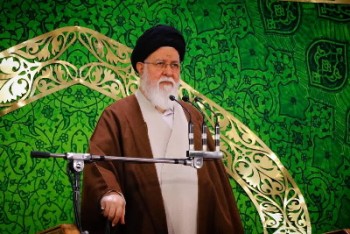 الناز رکابی دختر فریب خورده ای است که آبروی نظام را برد