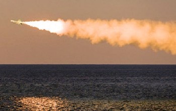استقرار موشک‌های بالستیک ایران در خلیج فارس