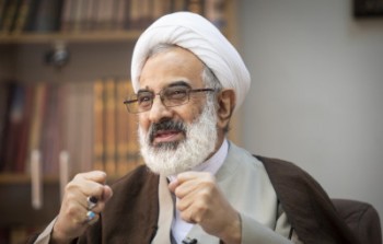 رییس جمهور ایران باید خود را سرباز ولایت بداند