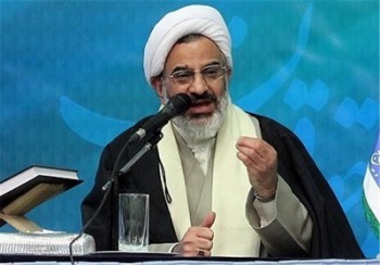 علت تداوم و پایداری انقلاب علاقه دوطرفه امت و ولایت است