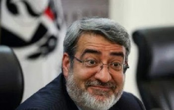 صبر و تحمل مردم ایران به معنای رضایت نیست