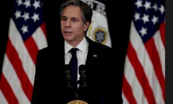 به تحریم صادرات محصولات انرژی ایران ادامه می دهیم