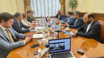 دلار و یورو از مبادلات تجاری ایران و روسیه حذف می شوند