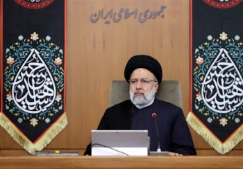 کشف حجاب شکستن حریم عمومی جامعه است