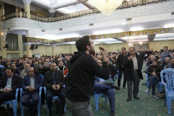 کسبه پلاسکو: گفته اند با خبرنگاران مصاحبه نکنید