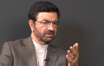 مراقب بهداشت دهانتان باشید آقای وزیر بهداشت
