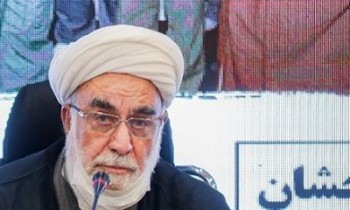 اگر آقا لب تر کنند میلیونها نفر حاضرند جان خود را در راه نظام بدهند اگر آقا لب تر کنند میلیونها نفر حاضرند جان خود را در راه نظام بدهند