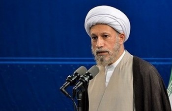 مومن حق ندارد خود را ذلیل کند