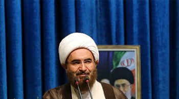 انقلاب اسلامی باعث امید دل های افسرده در جهان شد