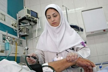 نحوه پوشش پرسنل و دانشجویان مراکز درمانی رصد می شود