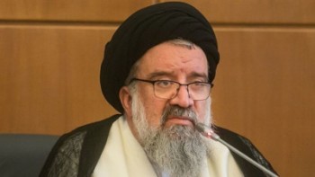 احمد خاتمی خواستار قطع ارتباط اینترنت ایران با جهان شد