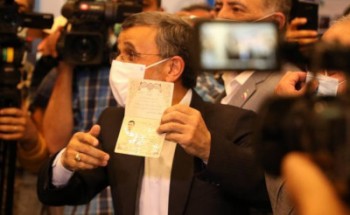 احمدی نژاد می گوید می خواهند انتخابات را مهندسی کنند