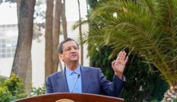 قول می‌دهم ثبات اقتصادی فراهم شود