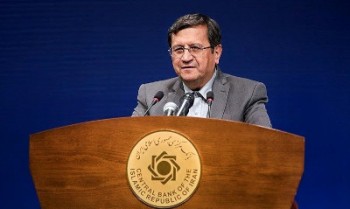 همتی، رئیس کل بانک مرکزی ایران برکنار شد