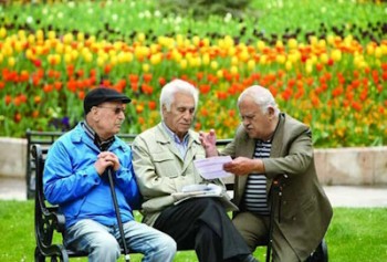 حقوق بیش از۸۰۰ هزار بازنشسته زیر ۵ میلیون است