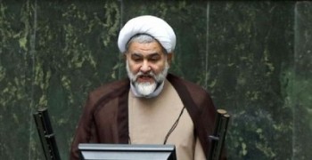 تابلوی دفتر حسن نوروزی به آتش کشیده شد