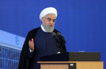 روحانی می گوید به علت شرایط جنگی نتوانسته به وعده هایش عمل کند