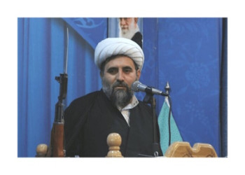 اقامه نماز در مدارس اهمیت دارد