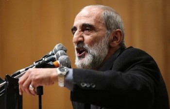 نیروی انتظامی و بسیج باید با آشوبگران پشیمان‌کننده برخورد کنند