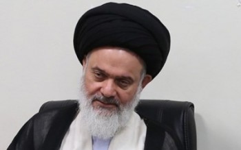 مردم درخواست ها و توقعات بی جا از انقلاب نداشته باشند