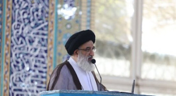 ائمه مساجد امام محل هستند