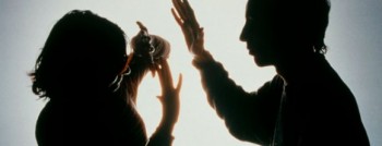 از هر سه زن، یک زن هر روز از دست همسرش کتک می‌خورد