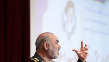 فرمانده سپاه: سپاه نخواهد گذاشت مردم ذره‌ای در سختی قرار بگیرند 