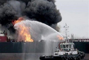 ایران 44 ملوان دو نفتکش حادثه دیده در دریای عمان را نجات داد