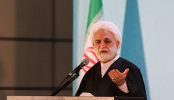 در لبه پرتگاه قرار داریم و کوچکترین غفلت موجب سقوط میشود در لبه پرتگاه قرار داریم و کوچکترین غفلت موجب سقوط میشود
