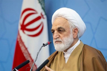ناوگان زنبوری در انتظار ناو‌های آمریکا