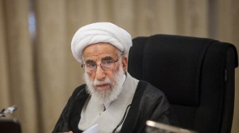 احمد جنتی وضعیت اقتصادی ایران را بسیار نگران کننده خواند احمد جنتی وضعیت اقتصادی ایران را بسیار نگران کننده خواند